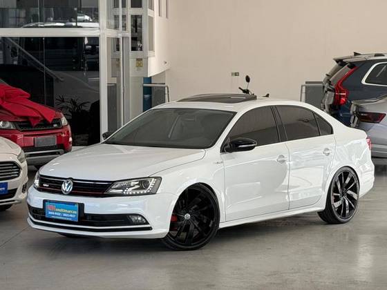 VOLKSWAGEN JETTA 2.0 TSI HIGHLINE 211CV GASOLINA 4P TIPTRONIC